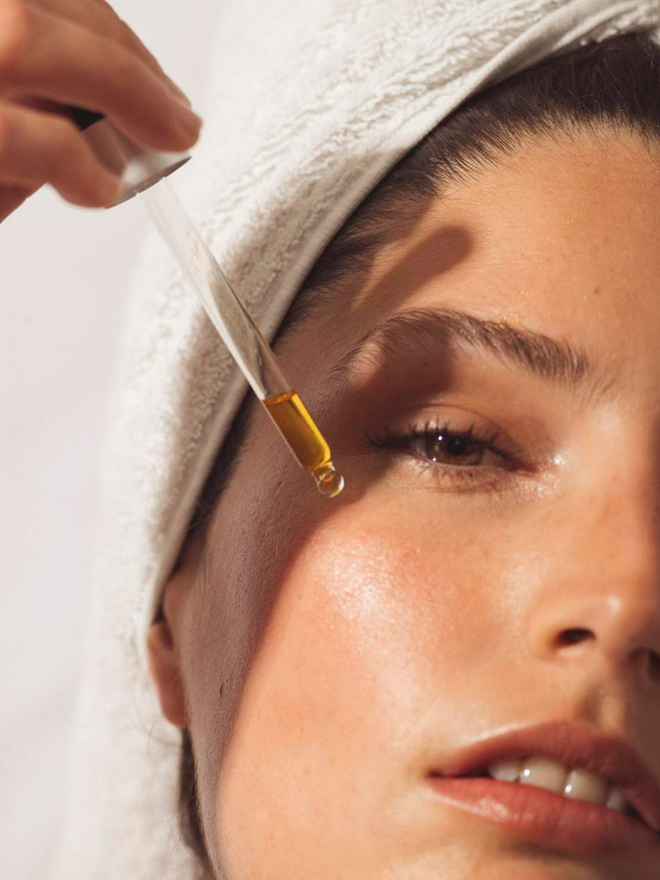A Step-by-Step Guide: Building Your Ultimate Skincare Routine
